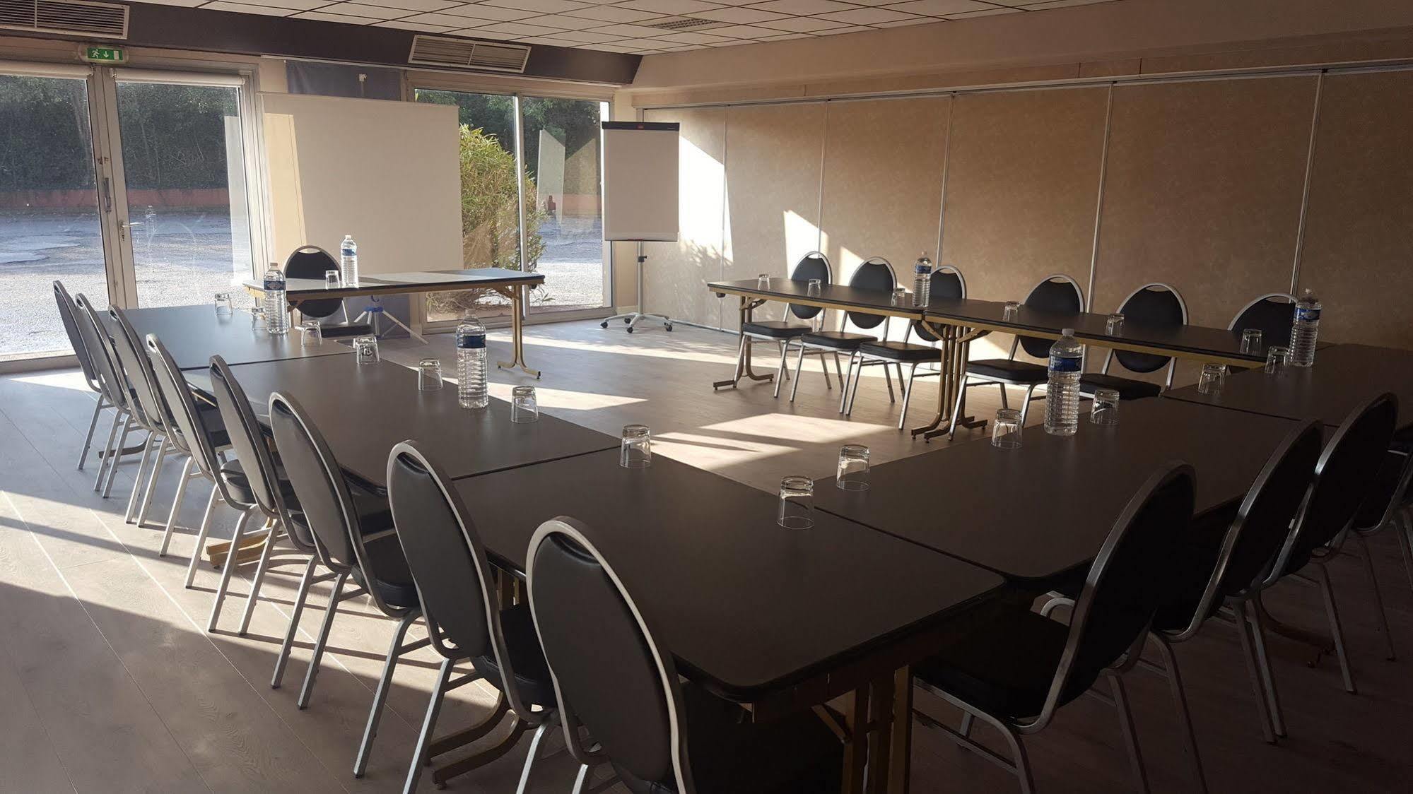 Best Western Terre De Provence Le Cannet-des-Maures Exterior foto